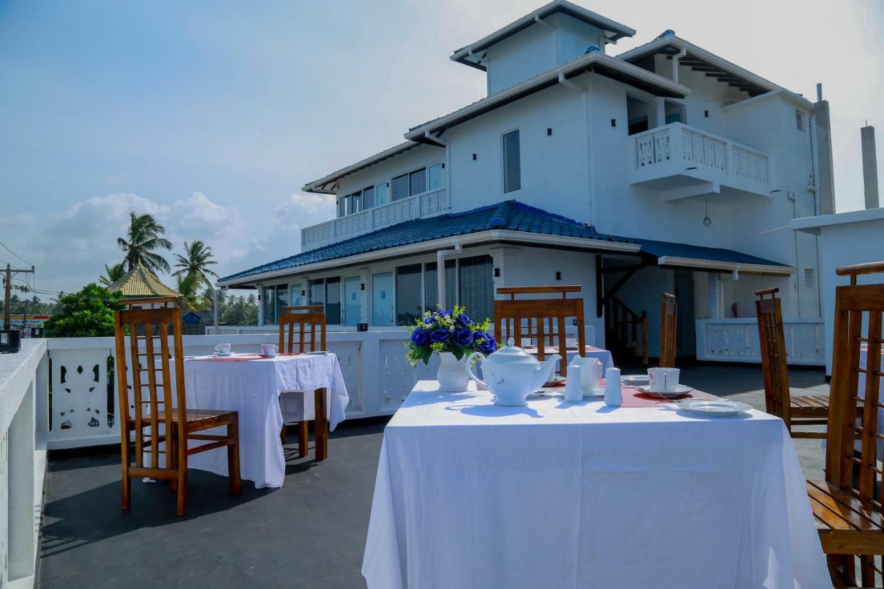 Hikka Ocean Resort Hikkaduwa Exteriör bild